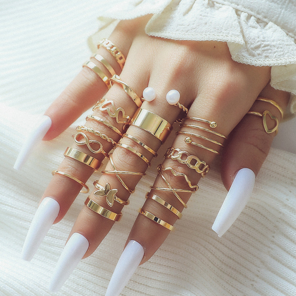 Beautiful Gold Set with Unique Style