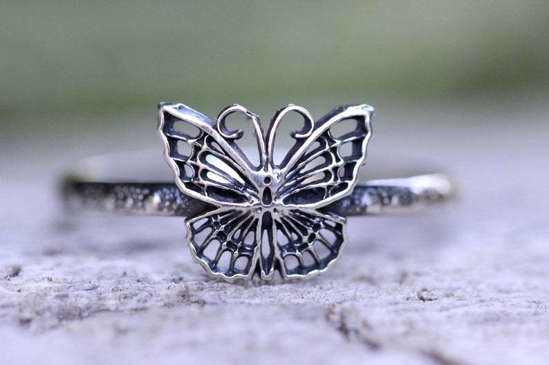 Classic Ring with Timeless Appeal