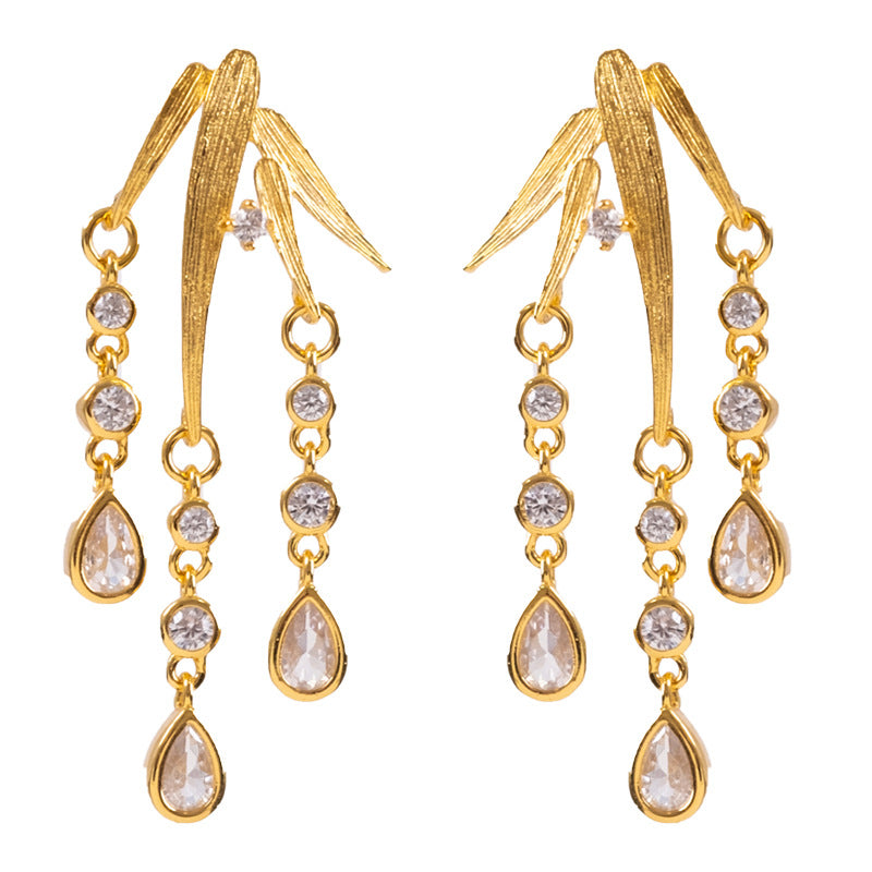 Beautiful Gold Earring with Unique Style