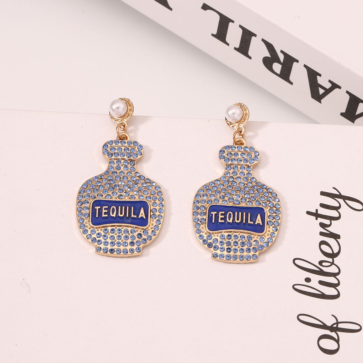 Charming Earring for Any Occasion