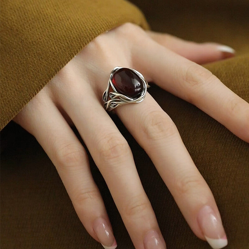 Classic Silver Ring with Timeless Appeal