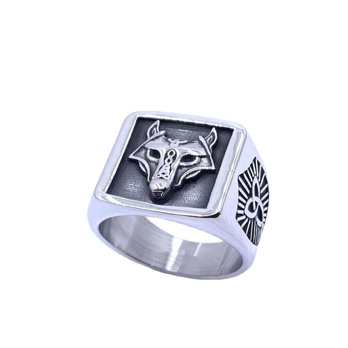 Classic Ring with Timeless Appeal