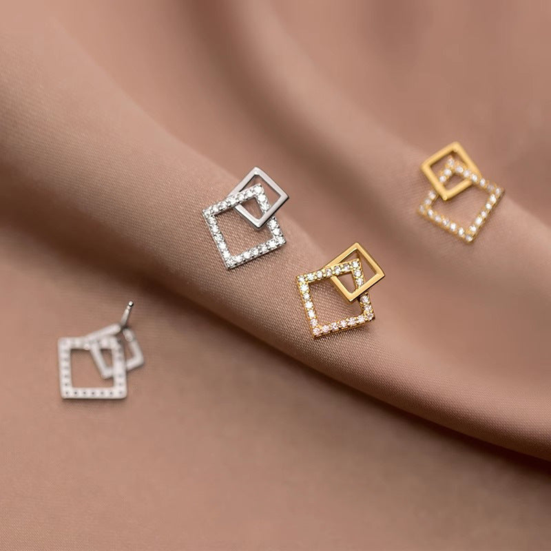 Classic Earring with Timeless Appeal