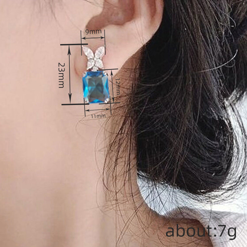 Stunning Earring for Daily Wear