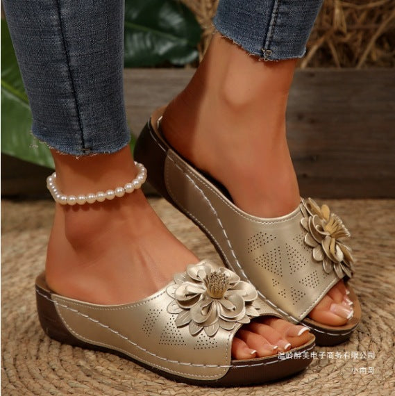 Graceful Orthopedic Sandals for Modern Look