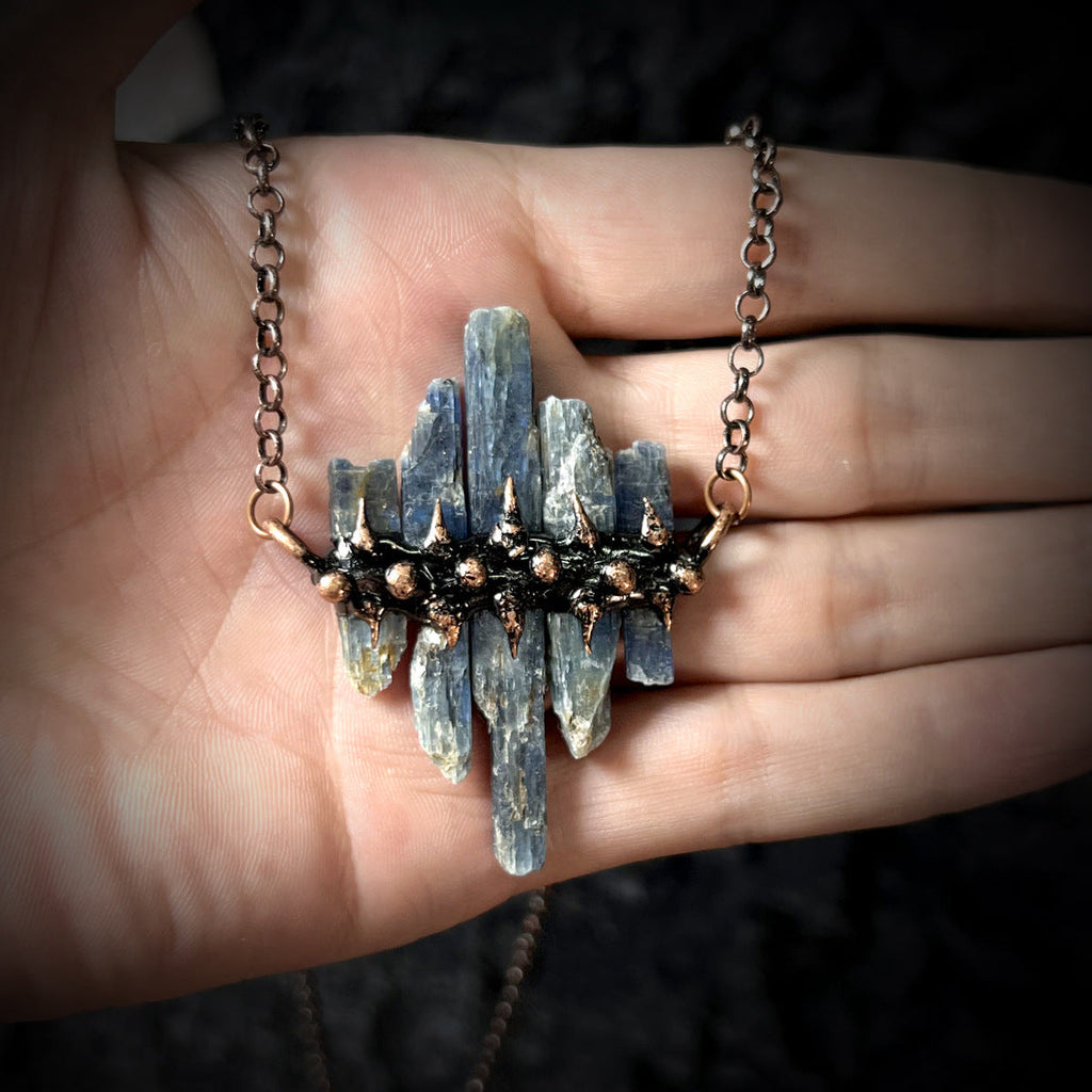 Stunning Necklace for Daily Wear