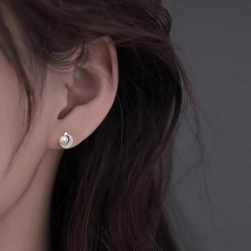Stunning Pearl Earring for Daily Wear