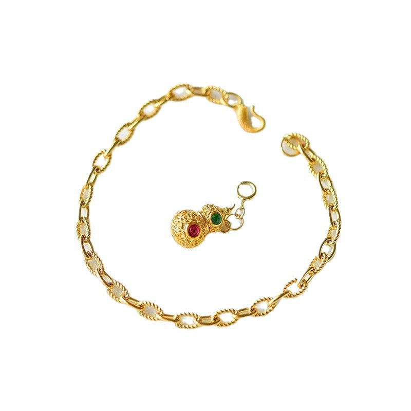 Romantic Gold Bracelet for Special Moments