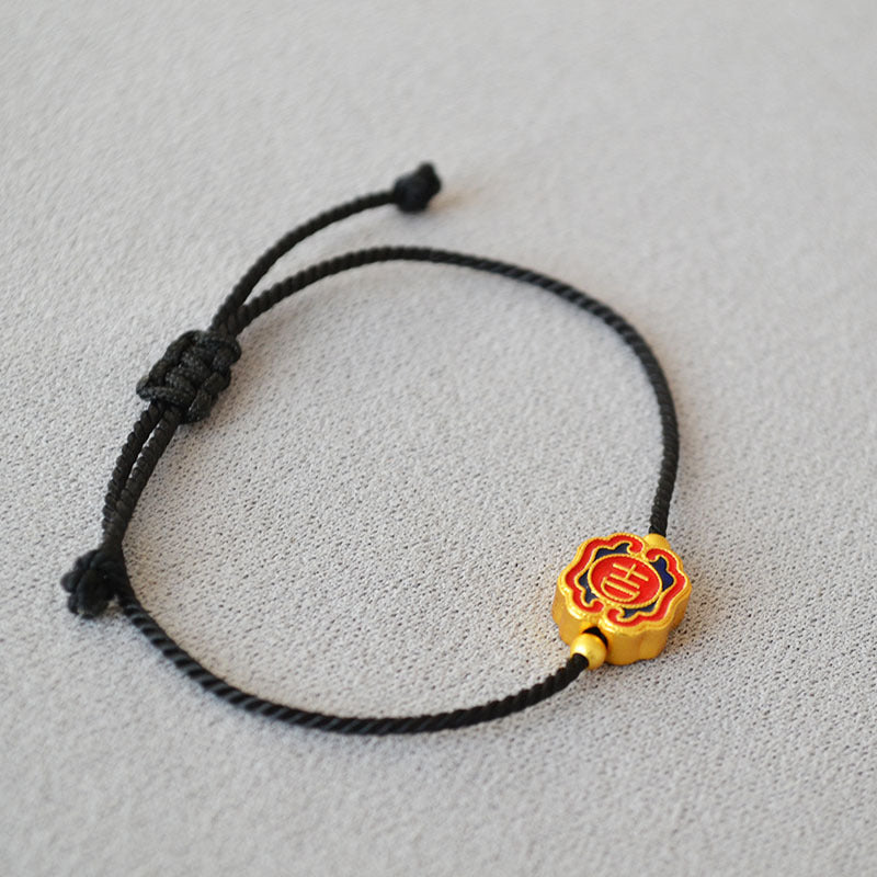 Charming Gold Bracelet for Any Occasion