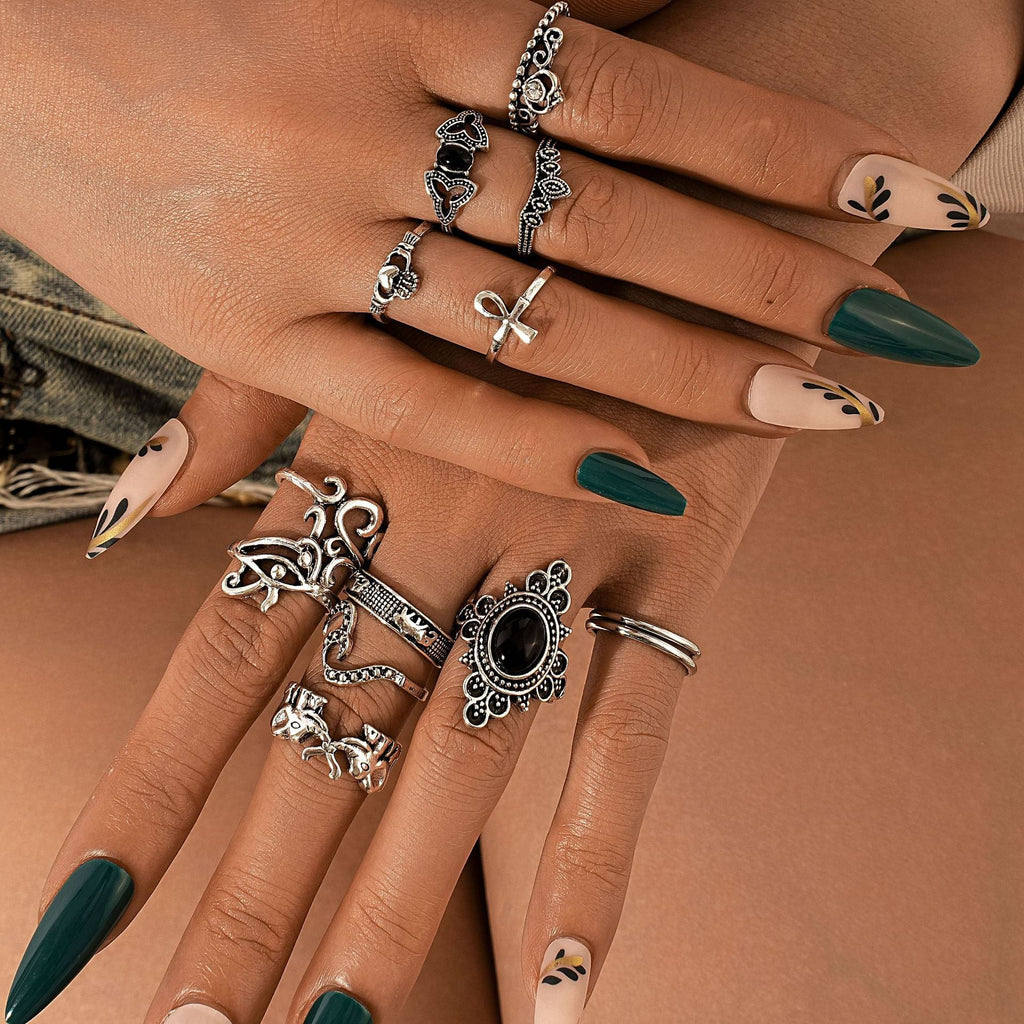 Beautiful Set with Unique Style