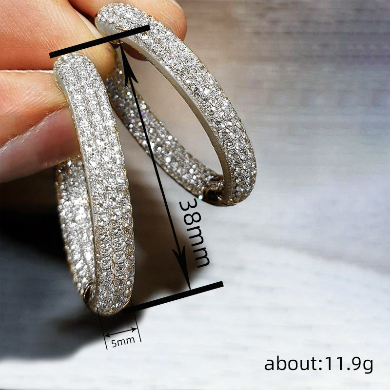 Classic Earring with Timeless Appeal