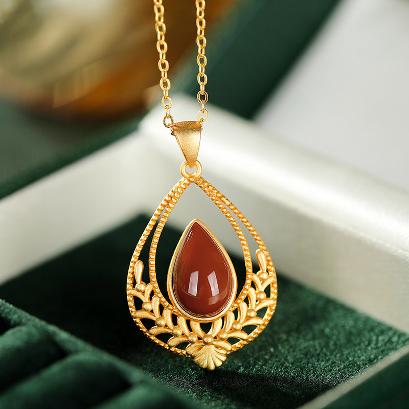 Classic Gold Necklace with Timeless Appeal