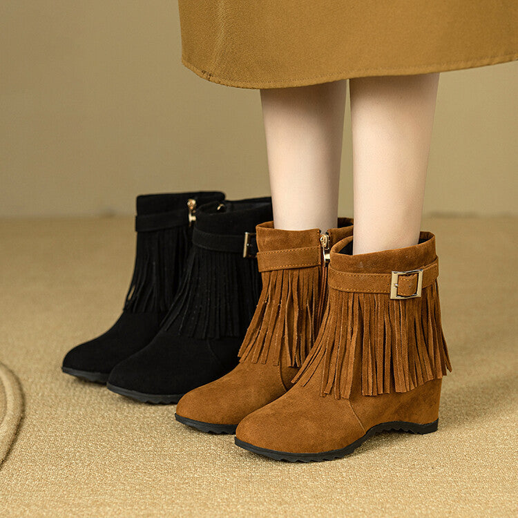 Graceful Orthopedic Boots for Modern Look