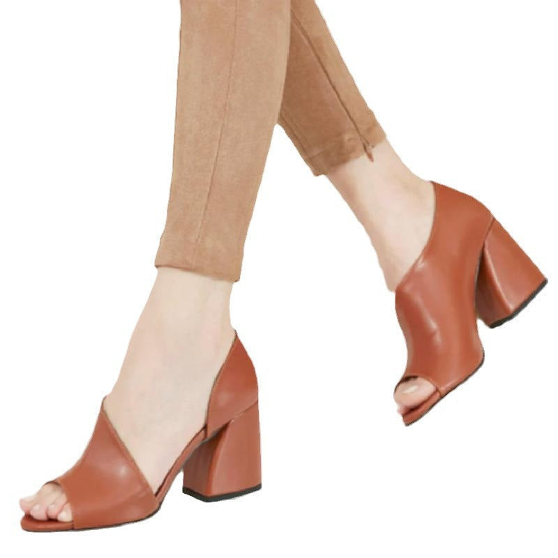 Graceful Orthopedic Sandals for Modern Look
