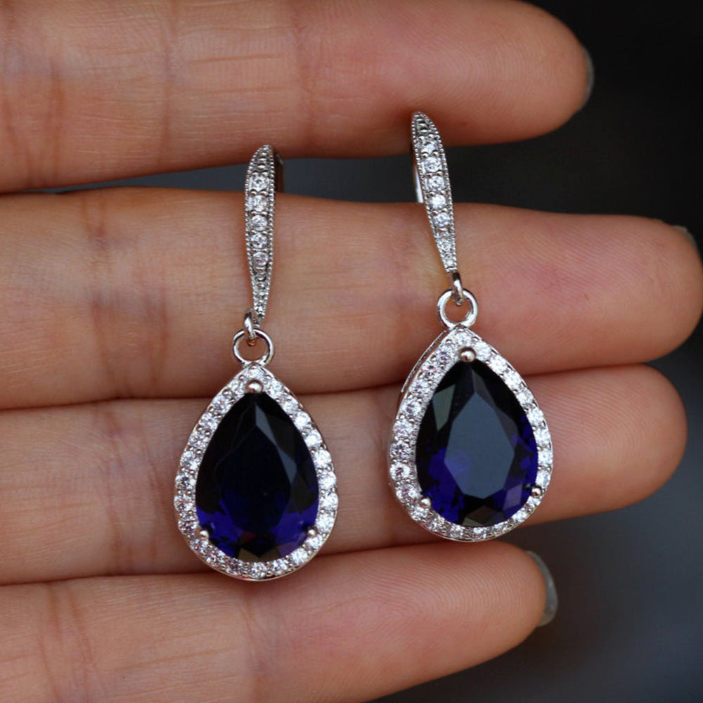 Charming Earring for Any Occasion