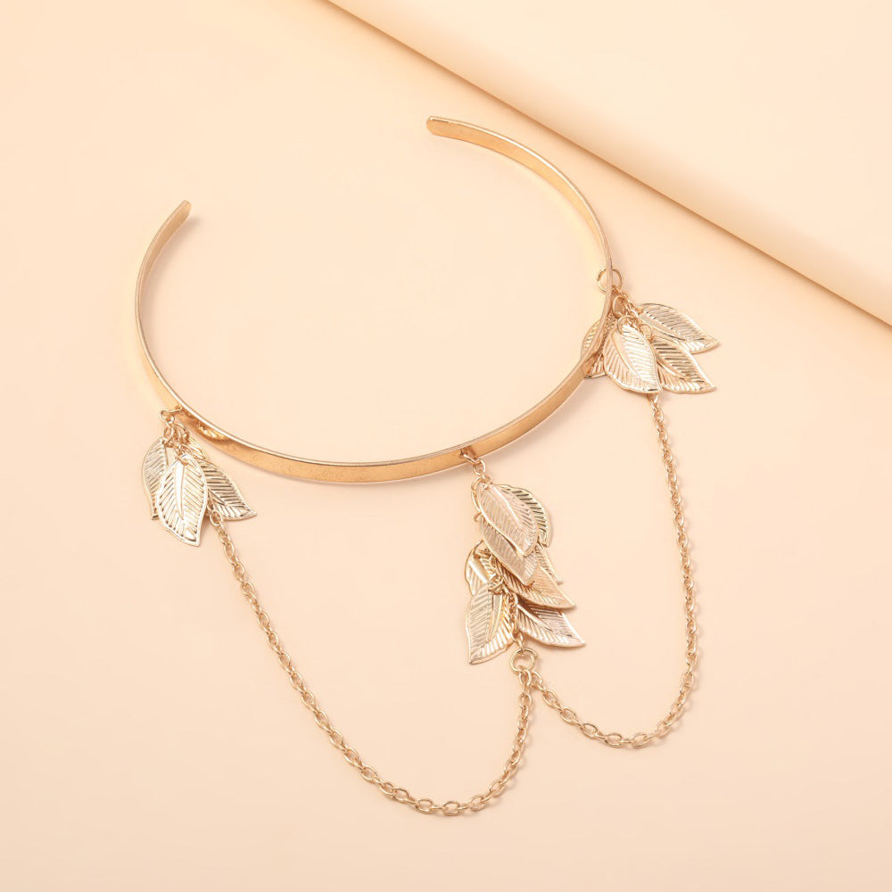 Classic Gold Bracelet with Timeless Appeal