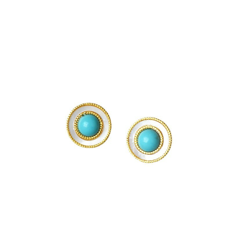 Beautiful Gold Earring with Unique Style