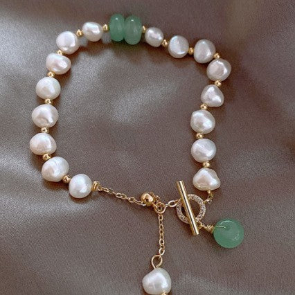 Romantic Pearl Bracelet for Special Moments