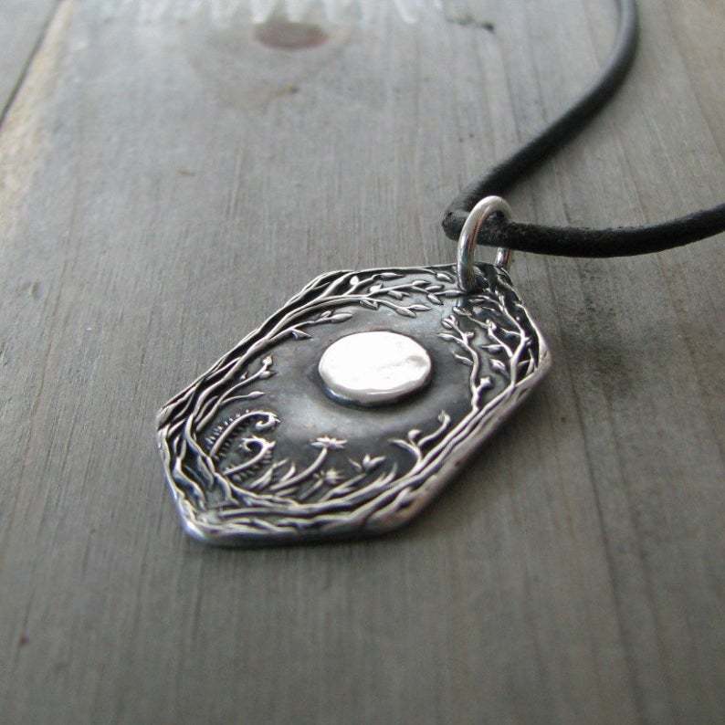 Stunning Necklace for Daily Wear