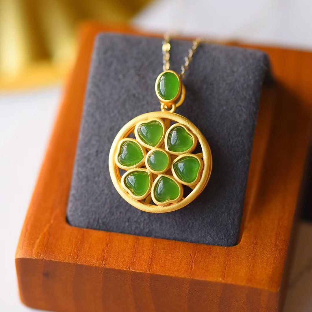 Charming Gold Necklace for Any Occasion