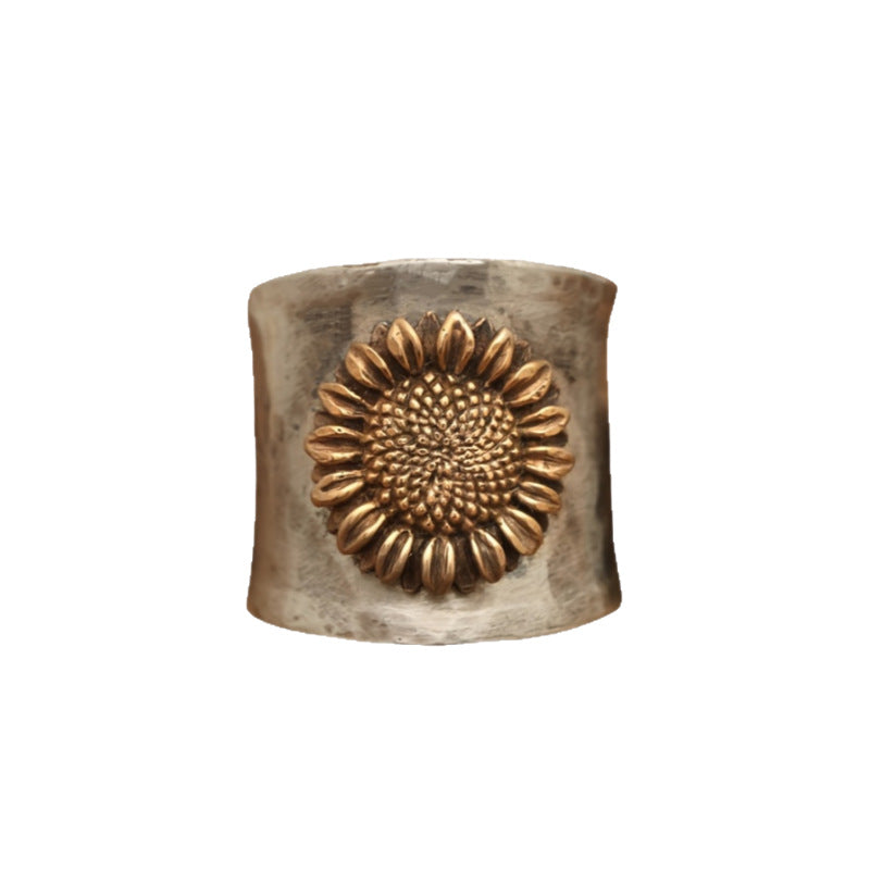 Classic Ring with Timeless Appeal