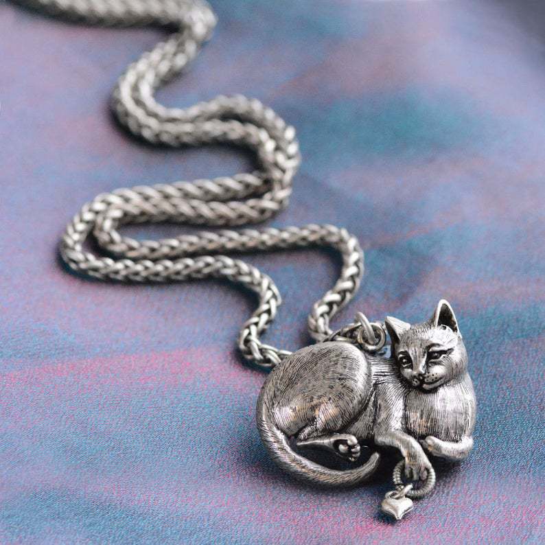 Classic Necklace with Timeless Appeal