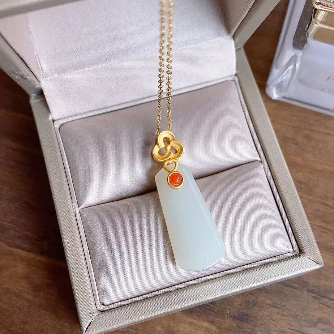 Charming Necklace for Any Occasion