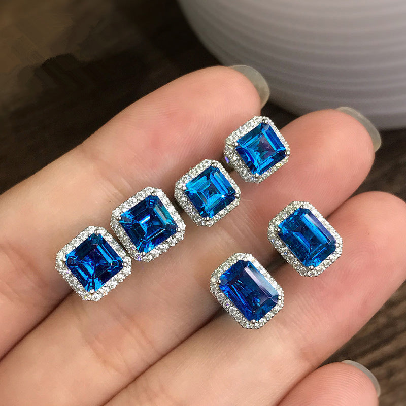 Stunning Earring for Daily Wear