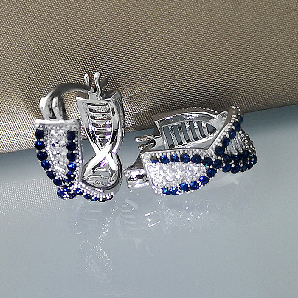 Charming Earring for Any Occasion