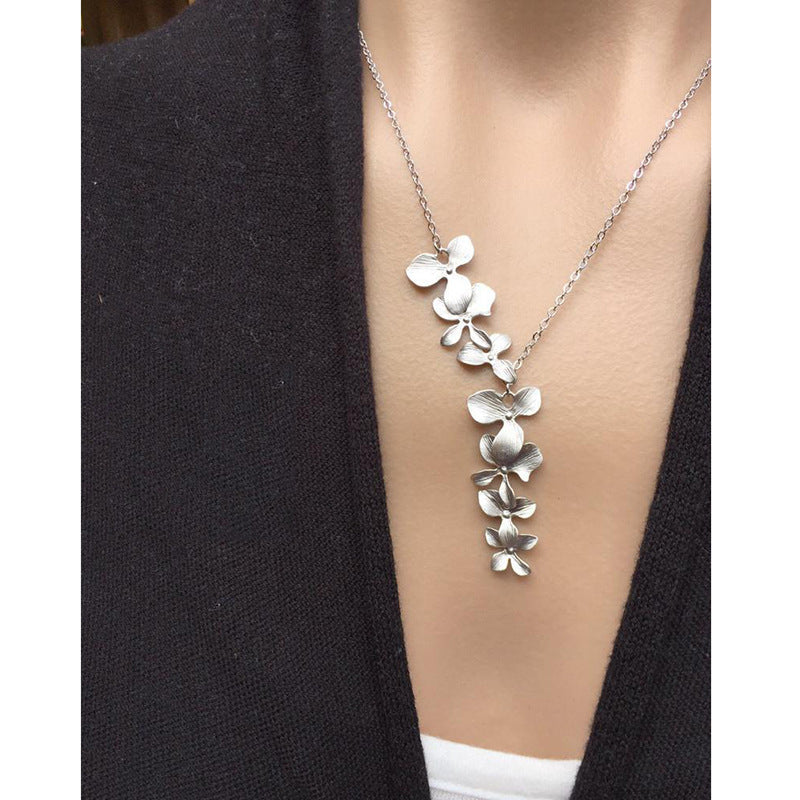 Classic Silver Set with Timeless Appeal