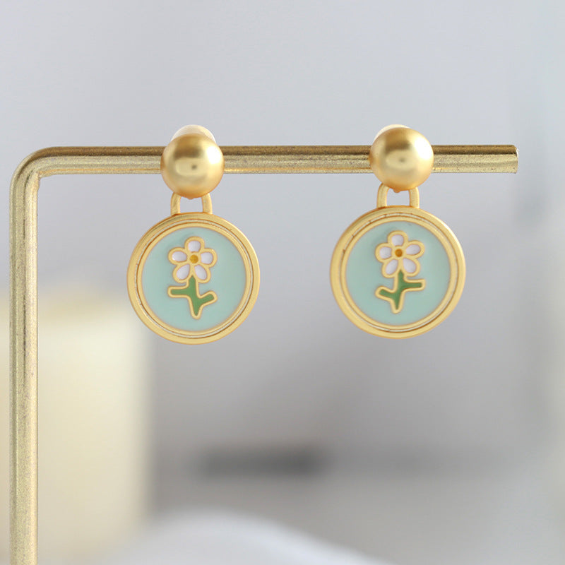 Stunning Earring for Daily Wear