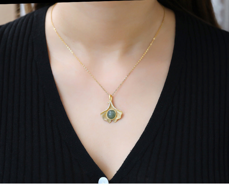 Stunning Gold Necklace for Daily Wear