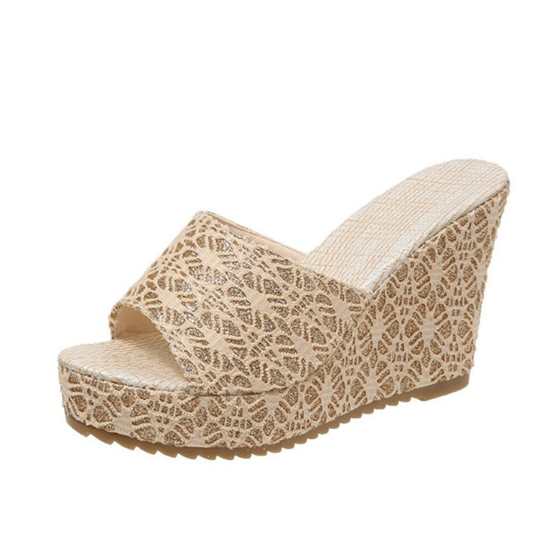 Graceful Orthopedic Sandals for Modern Look
