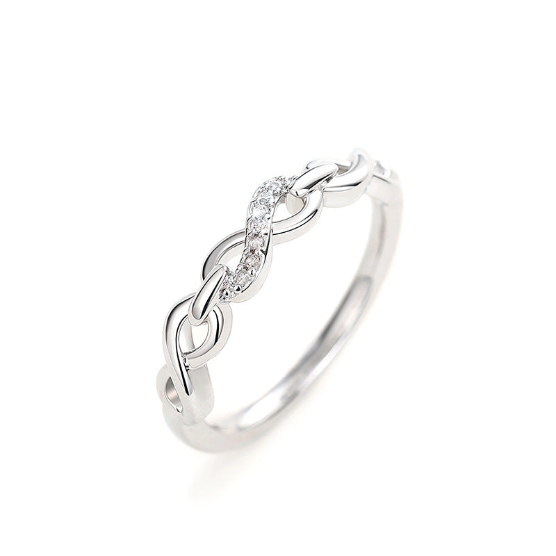 Classic Chain with Timeless Appeal