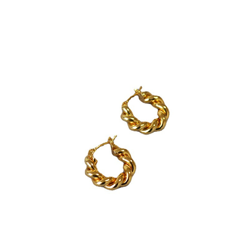 Elegant Gold Earring for Every Occasion