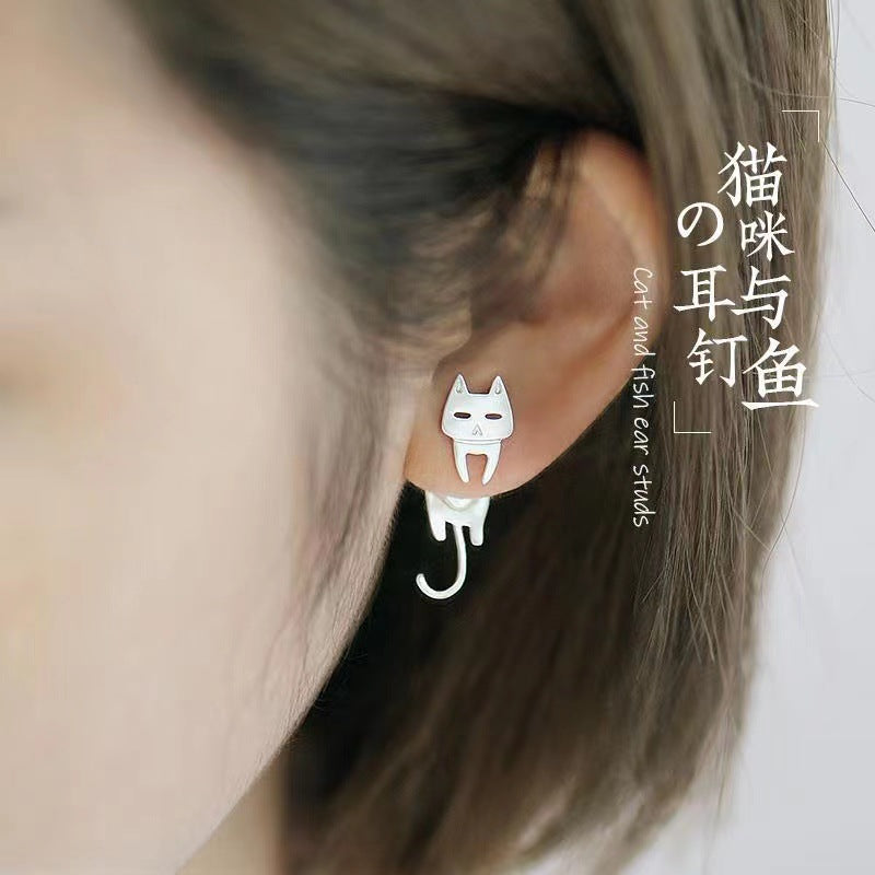 Charming Silver Earring for Any Occasion
