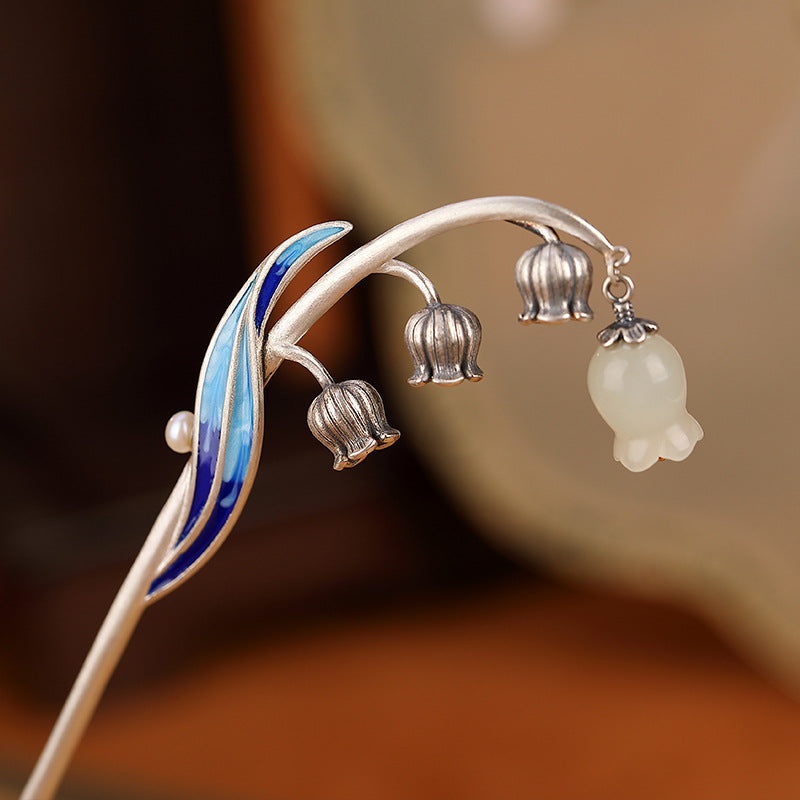 Charming Silver Piece for Any Occasion