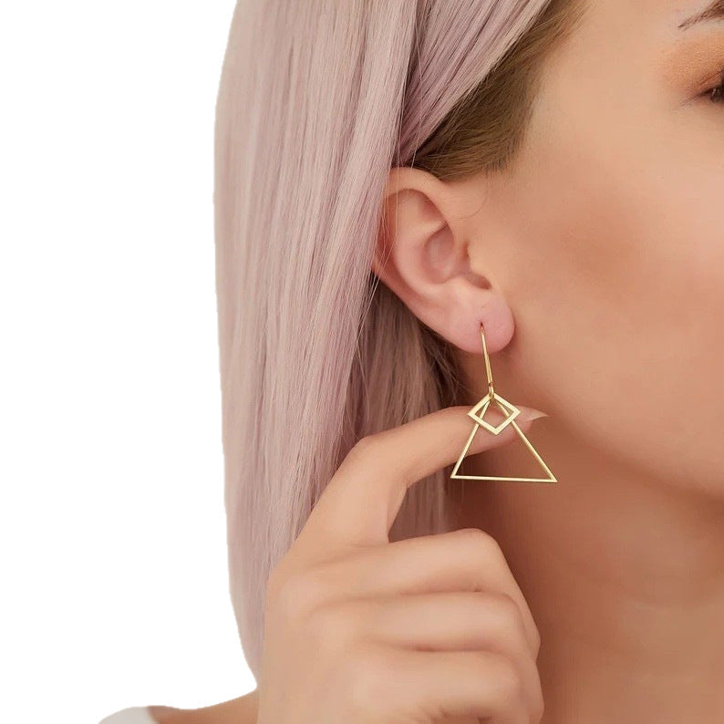 Stunning Earring for Daily Wear