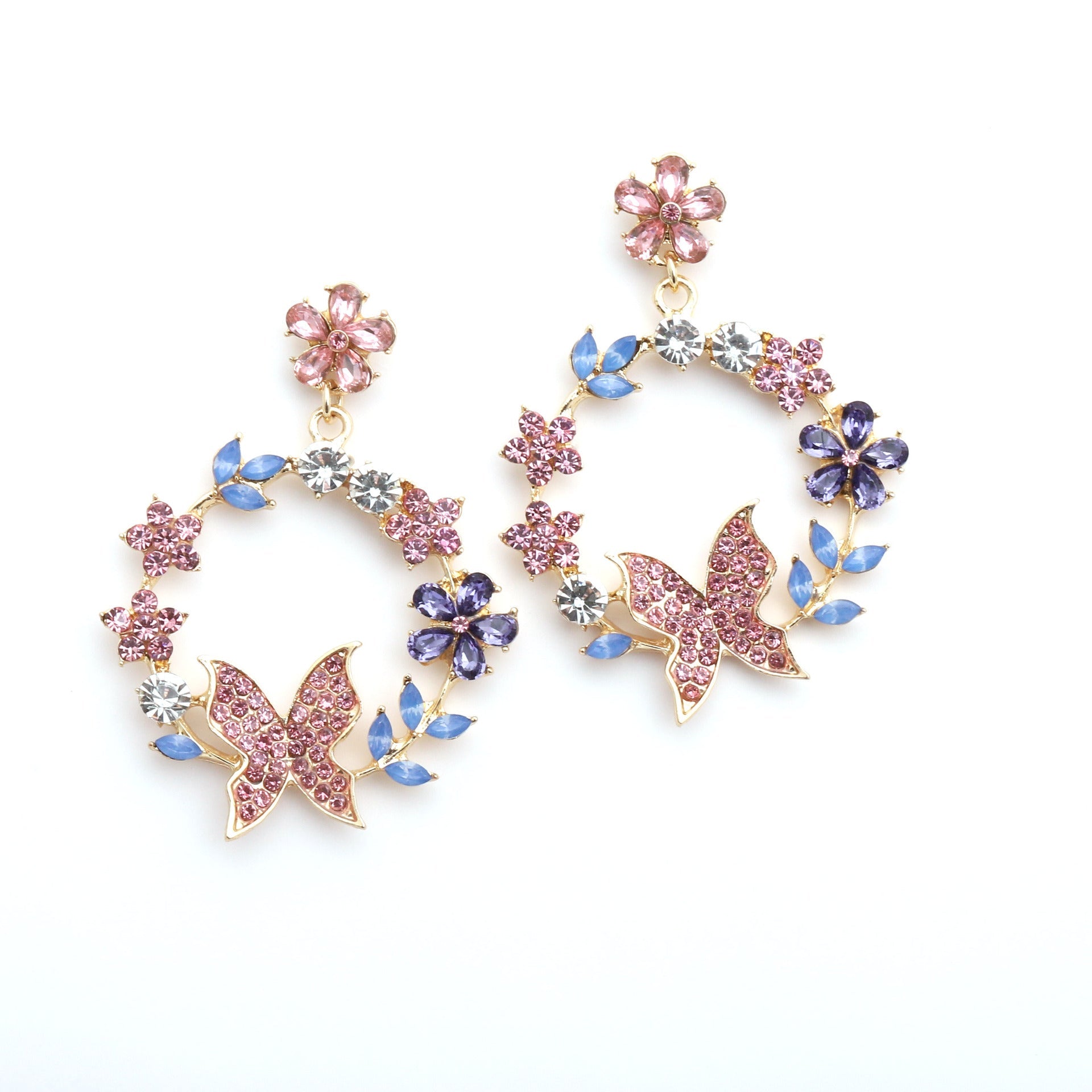 Classic Earring with Timeless Appeal