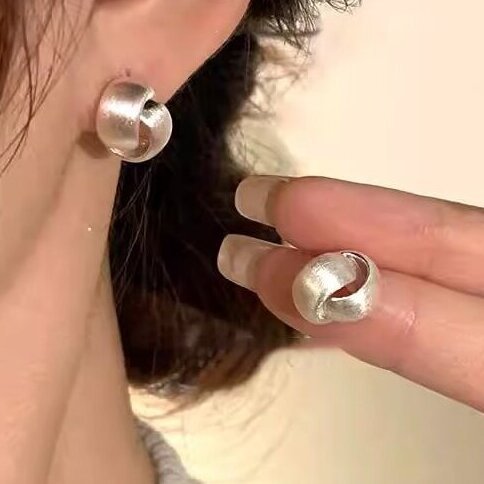 Stunning Silver Earring for Daily Wear