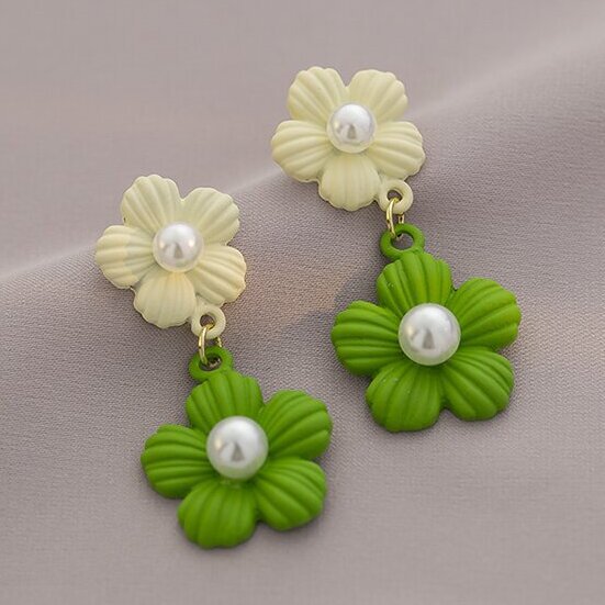 Vintage Handmade Earring