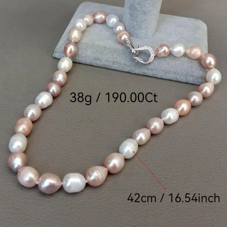 Romantic Pearl Necklace for Special Moments