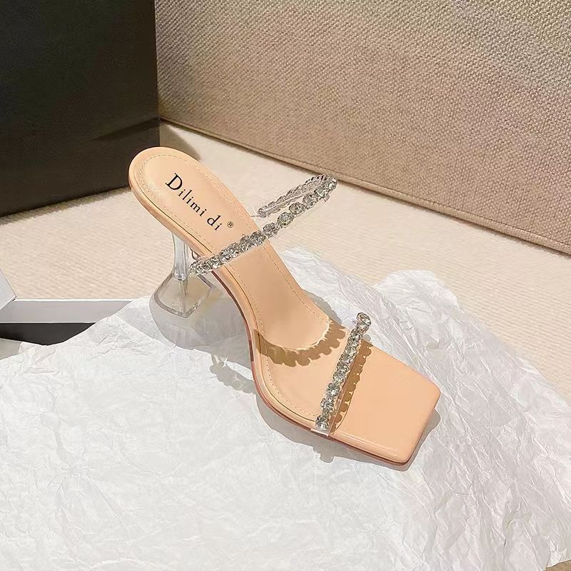 Graceful Orthopedic Sandals for Modern Look