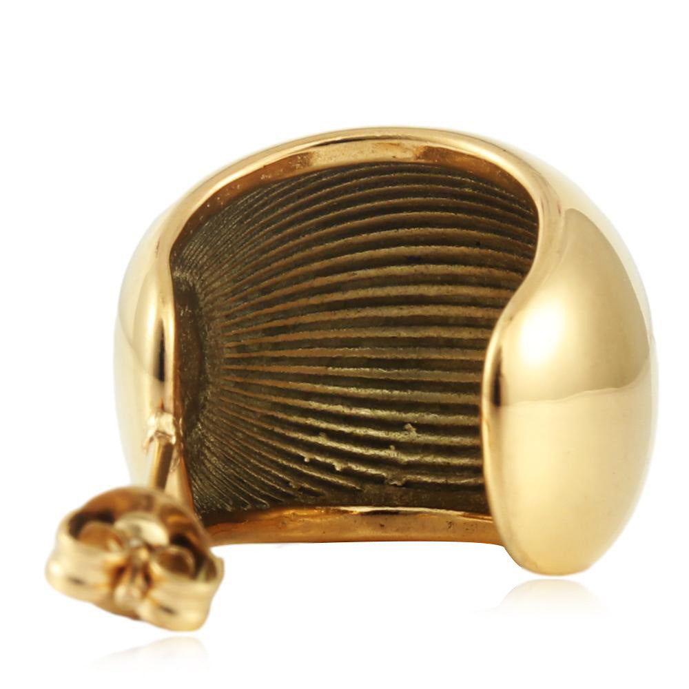 Charming Gold Earring for Any Occasion