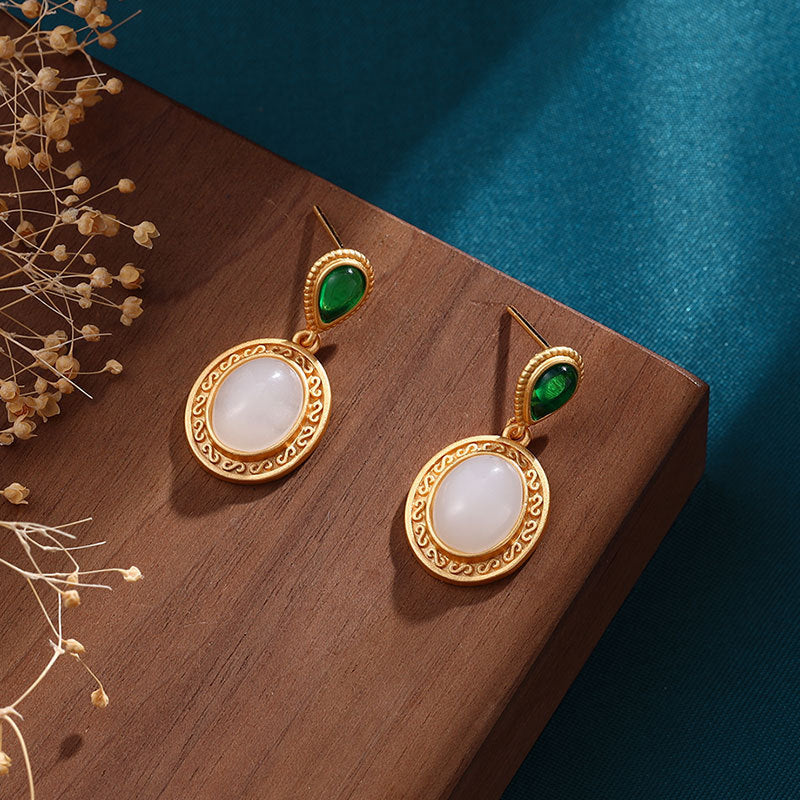 Elegant Gold Earring for Every Occasion
