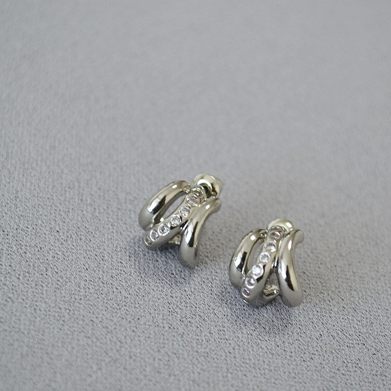 Beautiful Gold Earring with Unique Style