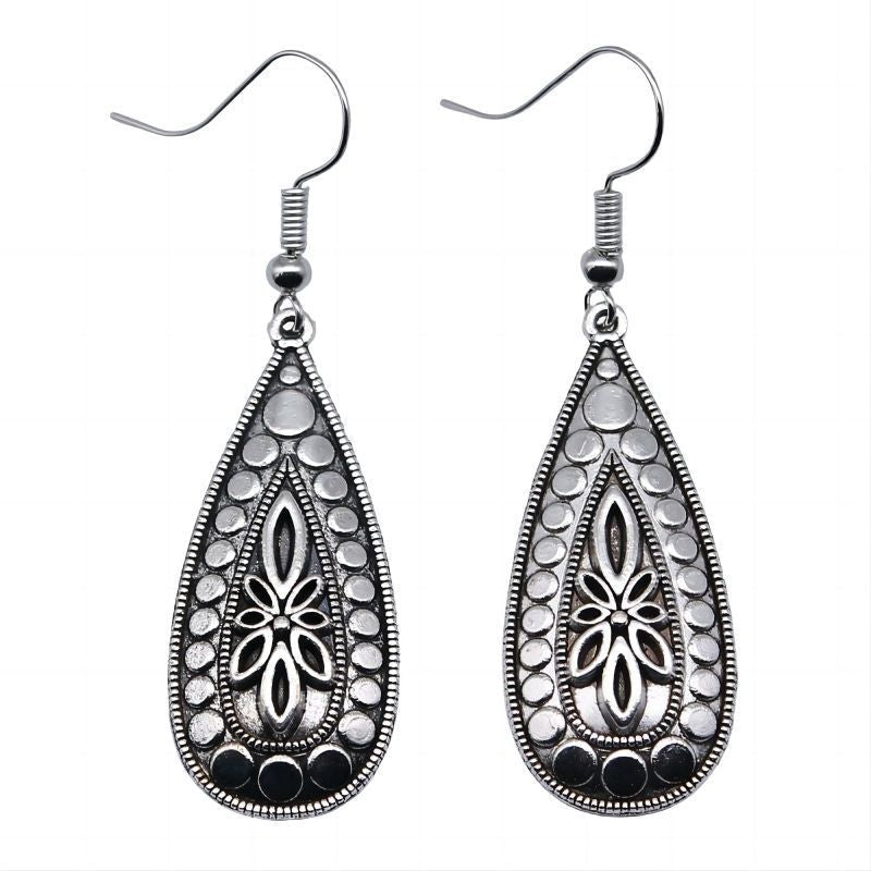 Classic Set with Timeless Appeal
