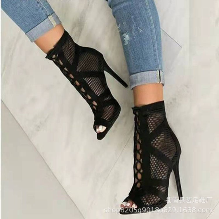 Chic Orthopedic Sandals with Unique Design