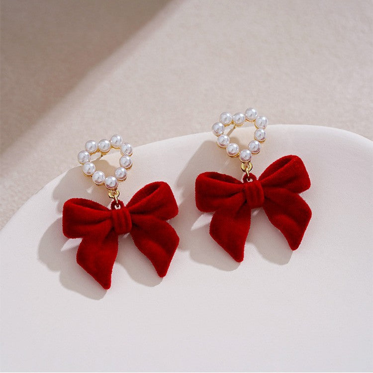 Classic Pearl Earring with Timeless Appeal