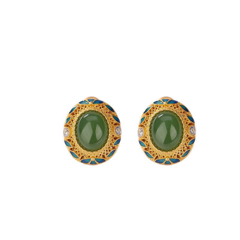 Charming Gold Earring for Any Occasion